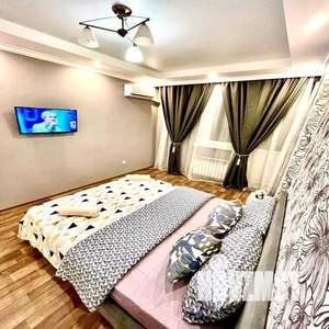 1-к квартира, посуточно, 40м2, 13/22 этаж