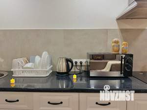 Студия квартира, посуточно, 42м2, 1/22 этаж