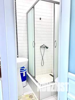 Студия квартира, посуточно, 14м2, 1/20 этаж