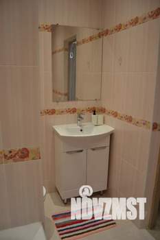 Студия квартира, посуточно, 27м2, 10/24 этаж