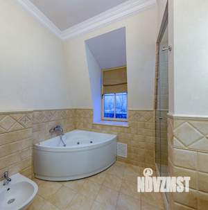 3-к квартира, на длительный срок, 142м2, 4/4 этаж