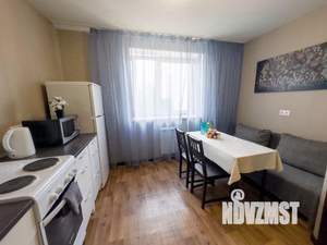 1-к квартира, посуточно, 42м2, 1/1 этаж