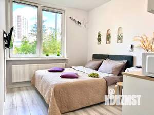 Студия квартира, посуточно, 14м2, 1/20 этаж