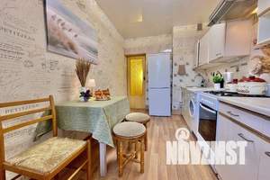 1-к квартира, посуточно, 35м2, 6/9 этаж