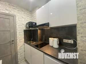 1-к квартира, посуточно, 30м2, 1/24 этаж