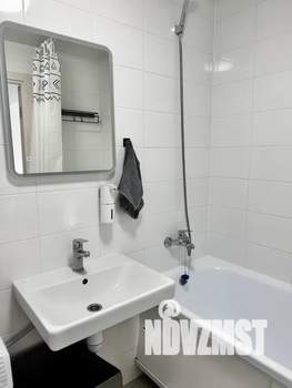 2-к квартира, посуточно, 40м2, 18/25 этаж