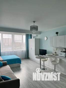 Студия квартира, посуточно, 33м2, 5/25 этаж