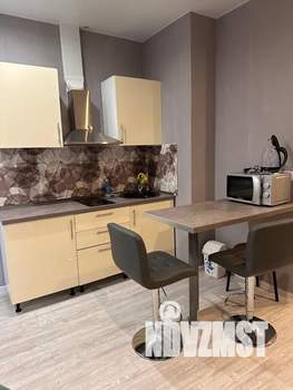 Студия квартира, посуточно, 32м2, 1/25 этаж