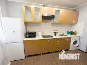 1-к квартира, посуточно, 46м2, 1/1 этаж