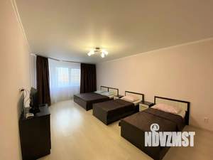 2-к квартира, посуточно, 65м2, 4/17 этаж