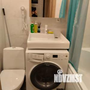 Студия квартира, посуточно, 15м2, 1/17 этаж