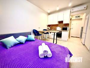 Студия квартира, посуточно, 27м2, 20/24 этаж