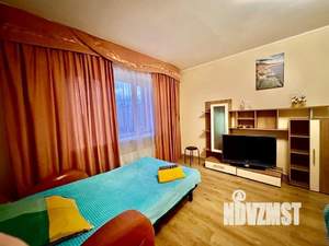 1-к квартира, посуточно, 65м2, 1/1 этаж