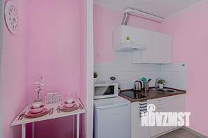 1-к квартира, посуточно, 13м2, 1/1 этаж