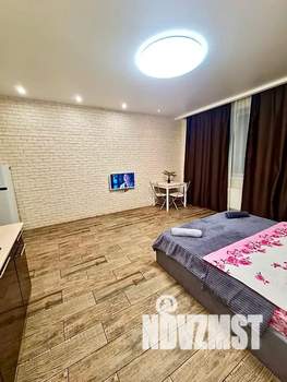 1-к квартира, посуточно, 35м2, 4/24 этаж
