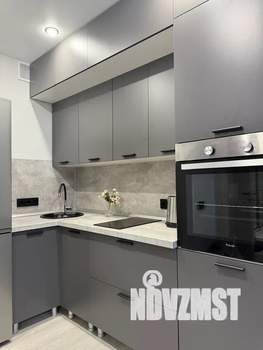 1-к квартира, посуточно, 35м2, 2/25 этаж