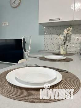 Студия квартира, посуточно, 33м2, 5/25 этаж