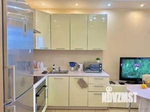 1-к квартира, посуточно, 49м2, 1/1 этаж