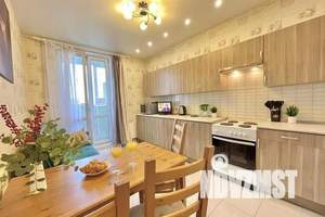 1-к квартира, посуточно, 50м2, 2/18 этаж