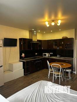 Студия квартира, посуточно, 34м2, 4/24 этаж