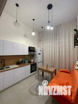 1-к квартира, посуточно, 40м2, 1/18 этаж
