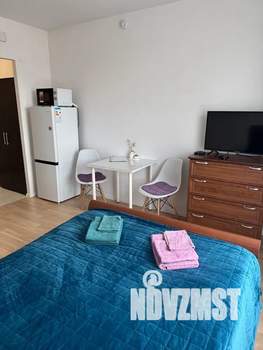 Студия квартира, посуточно, 20м2, 15/25 этаж