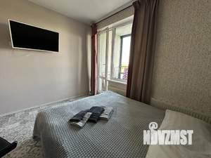 Студия квартира, посуточно, 35м2, 11/25 этаж