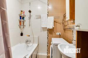 1-к квартира, посуточно, 42м2, 1/1 этаж