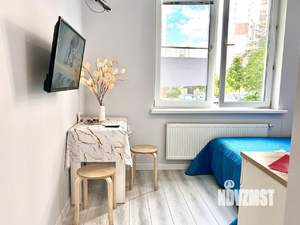 Студия квартира, посуточно, 14м2, 1/20 этаж