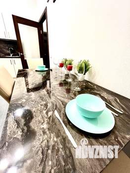 1-к квартира, посуточно, 40м2, 13/24 этаж