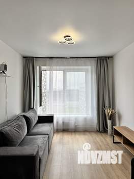 2-к квартира, посуточно, 40м2, 18/25 этаж