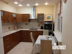 2-к квартира, посуточно, 68м2, 1/1 этаж