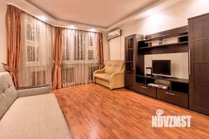 1-к квартира, посуточно, 42м2, 1/1 этаж