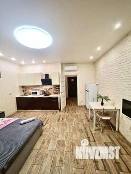 Студия квартира, посуточно, 37м2, 3/24 этаж