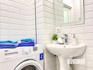 Студия квартира, посуточно, 14м2, 1/20 этаж