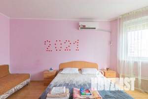 1-к квартира, посуточно, 45м2, 14/24 этаж