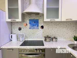 Студия квартира, посуточно, 35м2, 5/22 этаж