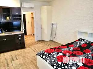 Студия квартира, посуточно, 33м2, 2/24 этаж