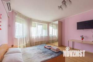 1-к квартира, посуточно, 45м2, 14/22 этаж