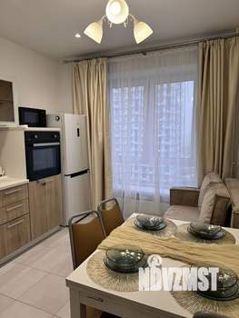1-к квартира, посуточно, 35м2, 11/25 этаж