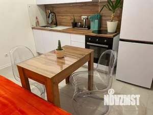 1-к квартира, посуточно, 40м2, 1/18 этаж
