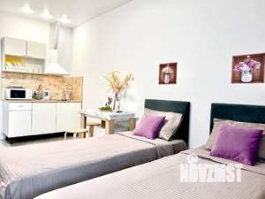 Студия квартира, посуточно, 24м2, 1/20 этаж