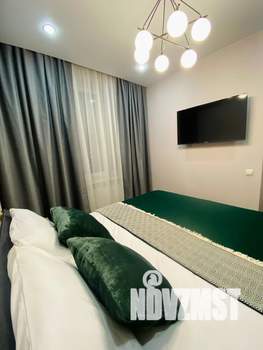 2-к квартира, посуточно, 41м2, 3/18 этаж