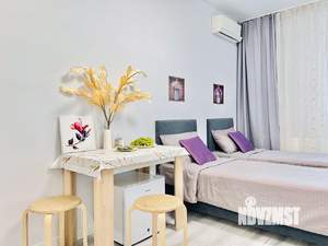 Студия квартира, посуточно, 24м2, 1/20 этаж