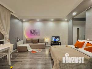 Студия квартира, посуточно, 42м2, 1/22 этаж