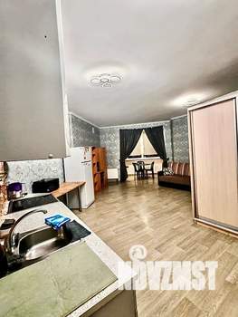 Студия квартира, посуточно, 35м2, 11/24 этаж