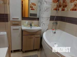 1-к квартира, посуточно, 49м2, 1/1 этаж