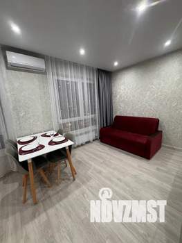 Студия квартира, посуточно, 33м2, 7/23 этаж