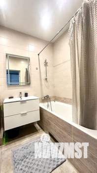 Студия квартира, посуточно, 35м2, 6/24 этаж