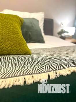 2-к квартира, посуточно, 41м2, 3/18 этаж